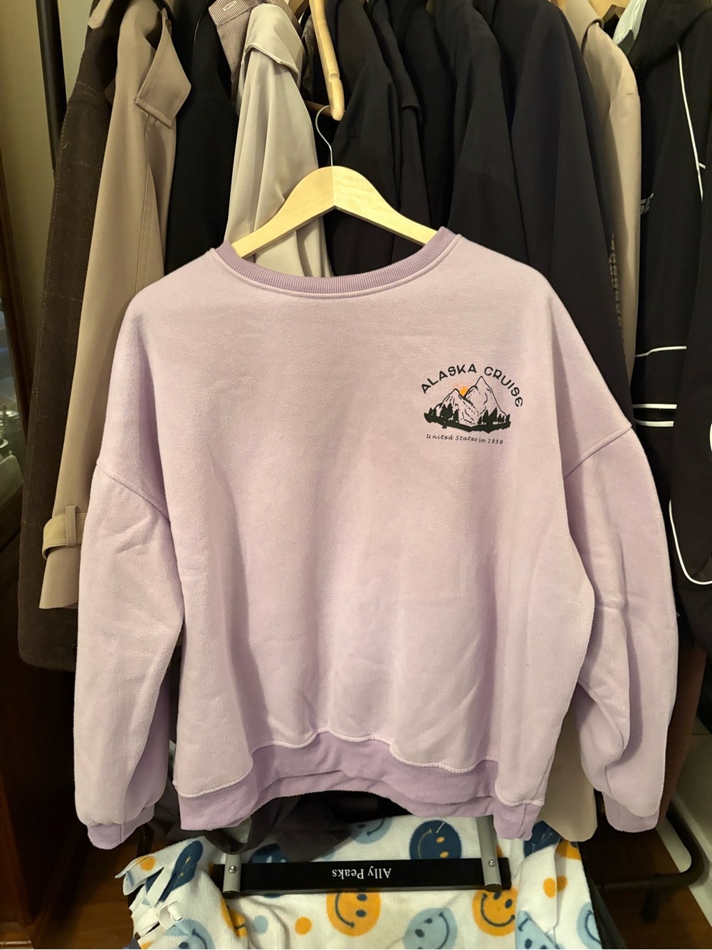 Lavender 'Alaska Cruise' Graphic Crewneck Sweatshirt